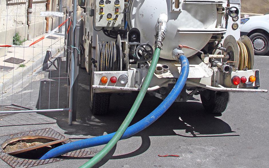 déboucher canalisations wc Bouffémont